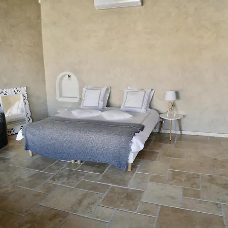Le Pool House - Private Jacuzzi - Mas Des Sous Bois Lüks kamp alanı *